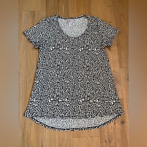 XS/small LuLaRoe Tunic Top